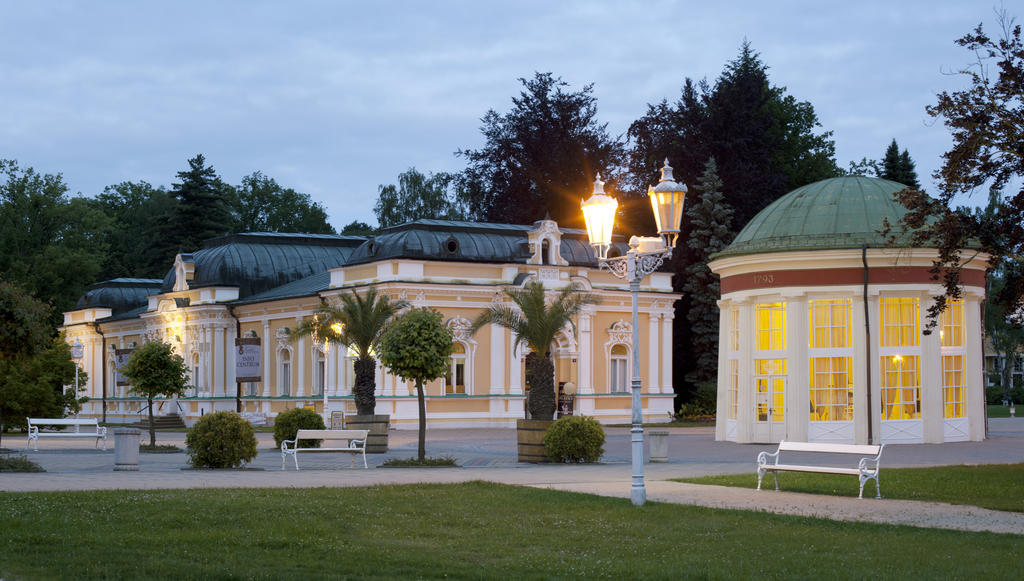 Dr. Adler Spa & Kurhotel Františkovy Lázně Dış mekan fotoğraf