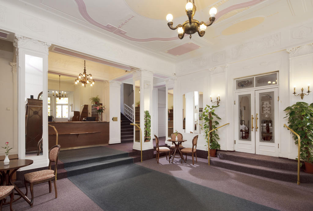 Dr. Adler Spa & Kurhotel Františkovy Lázně Dış mekan fotoğraf