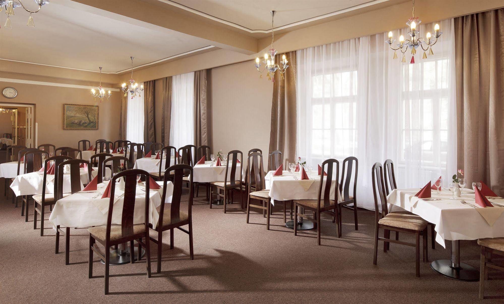 Dr. Adler Spa & Kurhotel Františkovy Lázně Dış mekan fotoğraf
